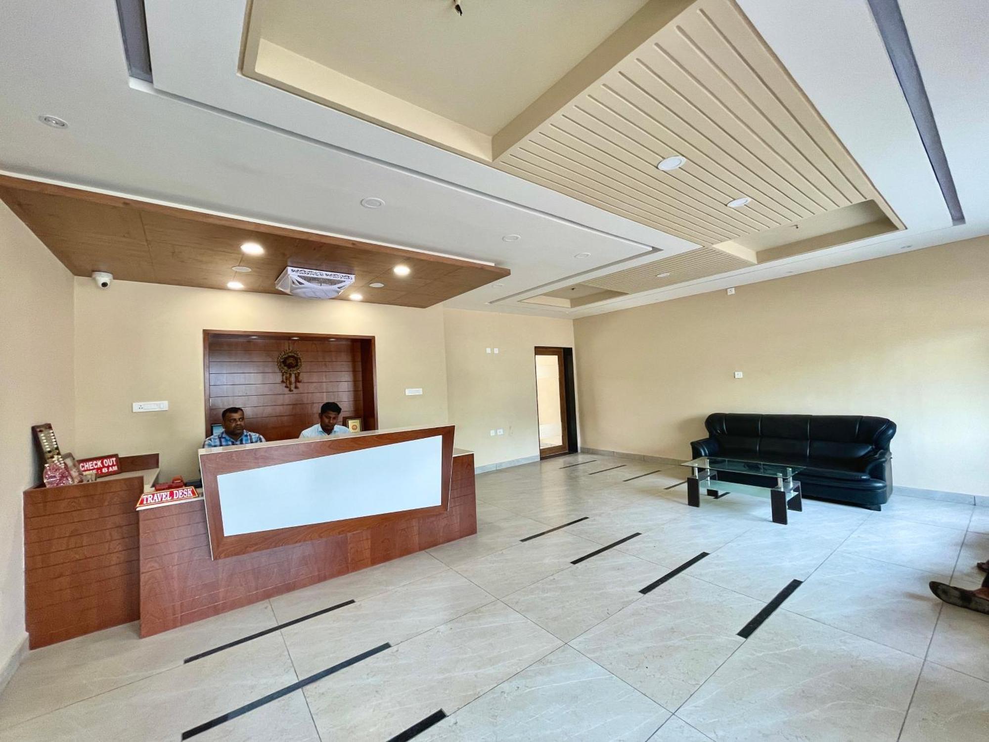 Hotel Rockbay: Beachfront Oasis with Pool and Temple Proximity Puri Exterior photo