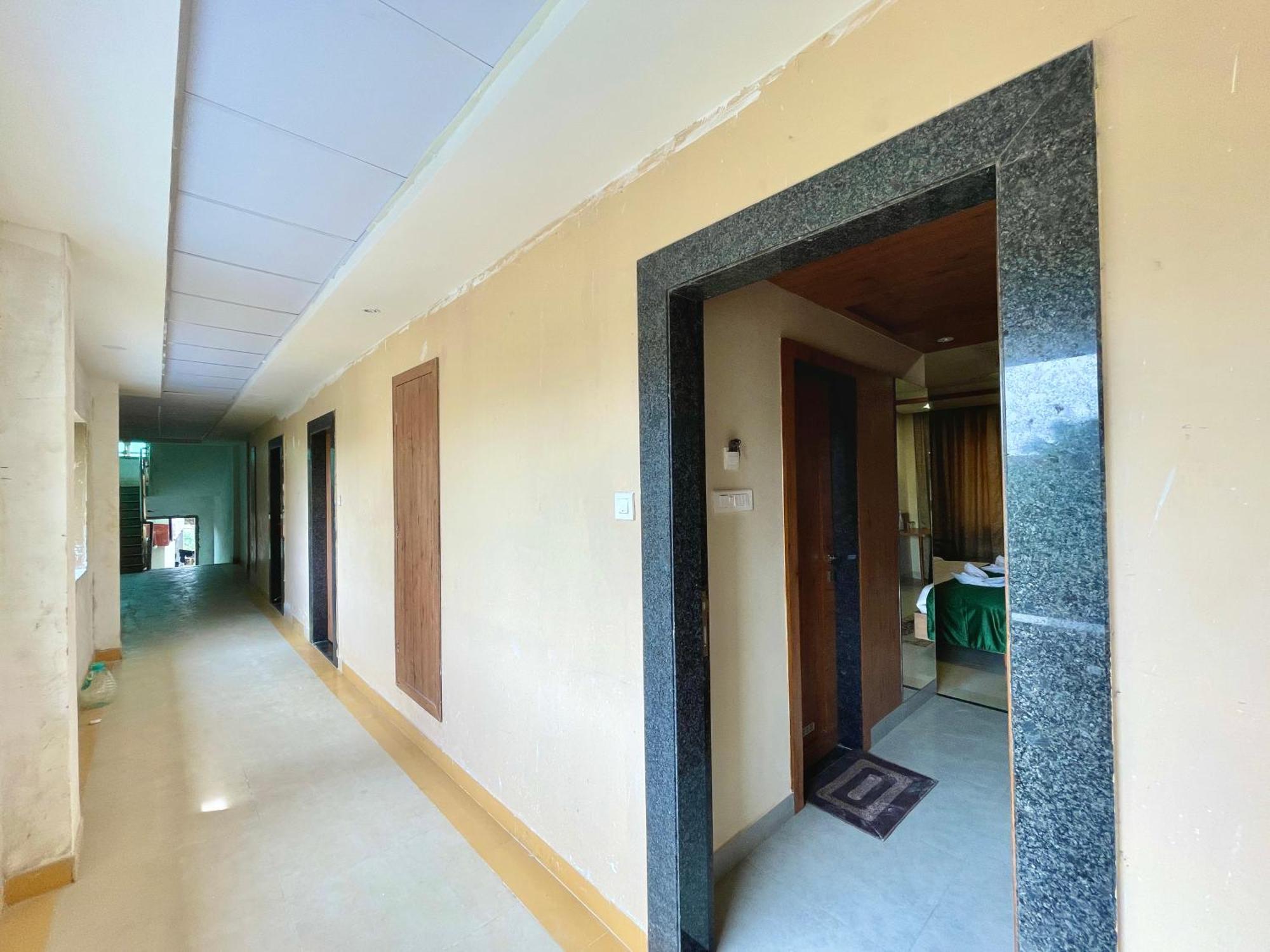 Hotel Rockbay: Beachfront Oasis with Pool and Temple Proximity Puri Exterior photo